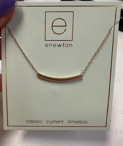 ENewton gold necklace