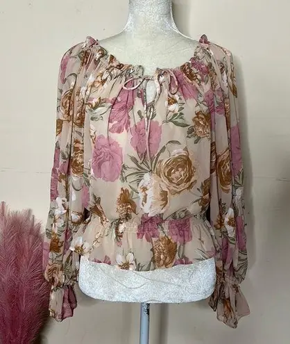 VICI  collection • floral ruffle hem top