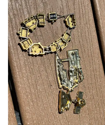 Home House Gold Tone Vintage Jewelry Lot of 2 Lapel Pins Bracelet Realtor Realty