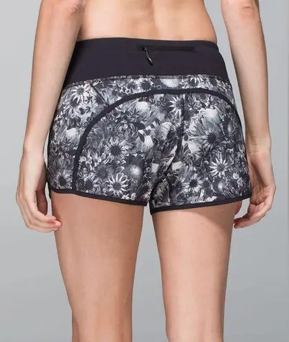 Lululemon  Run Times Short *4-way stretch in Flowabunga Black Angel Wing Size 12