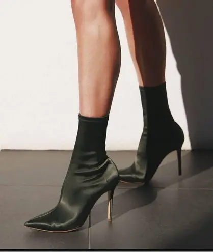 Tony Bianco Exclusive Davis Fitted Sock Boot Khaki