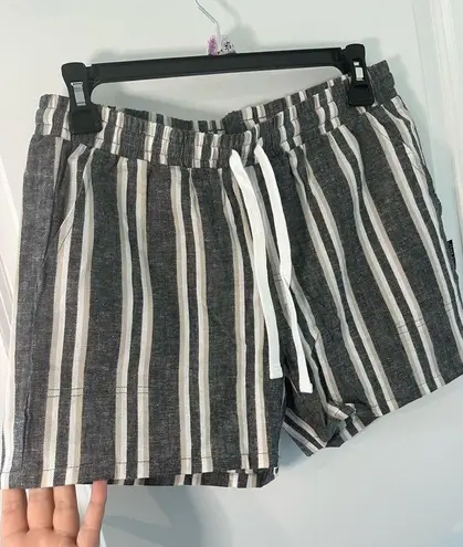 Little Bipsy NWT Striped Drawstring Casual Cargo Shorts with Pockets Sz S Gray