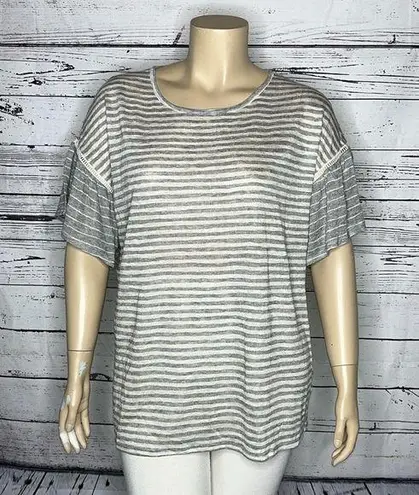 Terra & Sky  NWT Plus 1X (16W-18W) Gray Stripe Ruffle Sleeve Rayon Knit Top Shirt