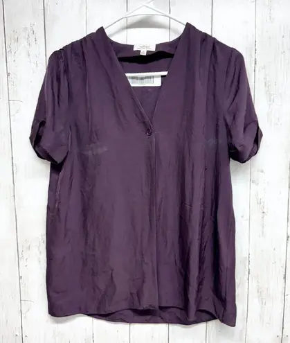 Wilfred Top Women Size XS Plum Vneck Button Short Sleeve Blouse Cuff Sleeves Purple