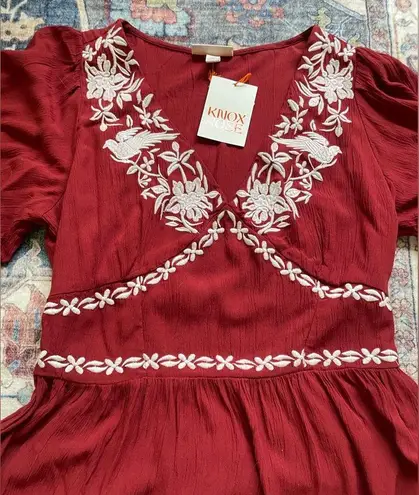 Knox Rose NWT  Floral Bird Embroidered Boho Blouse Size M Red Smocked V Neck Top