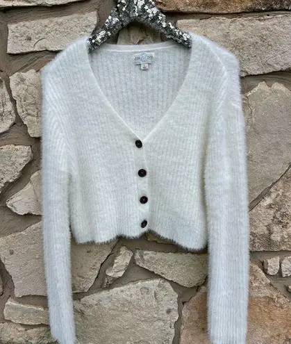 Jun & Ivy  Cropped Fluffy White Cardigan Size L