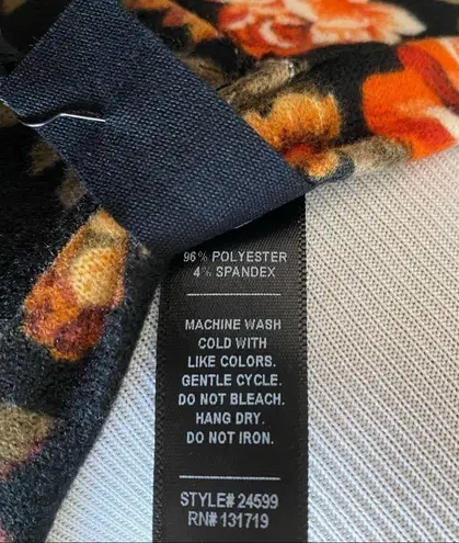 Agnes & Dora NWT Boxy Sweater Tee | Floral