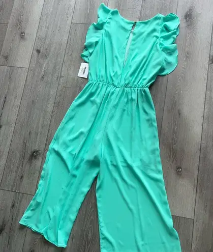 Everly  NWT jumpsuit chiffon cropped open back mint green medium - Image 4