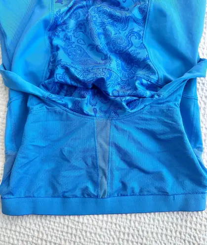 Lululemon extreme energy cornflower blue  paisley print tank top