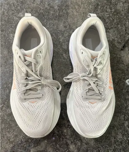 Hoka Women's Bondi 7.5 Sneaker Mist Gray / Cantaloupe Walking Shoes Athletic EUC