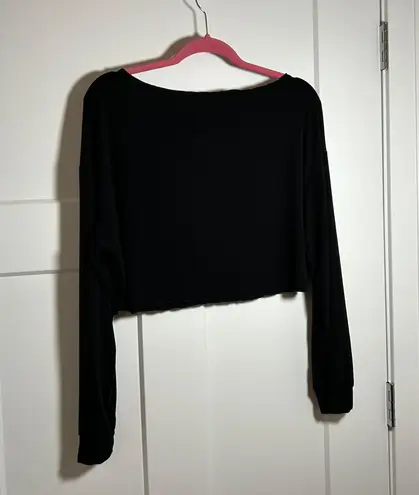 Large black crop top, oversized fit