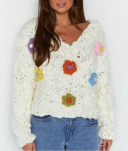 Beginning Boutique NWT  Womens Boho Bruno Multi Flower Crochet Sweater Size S/M