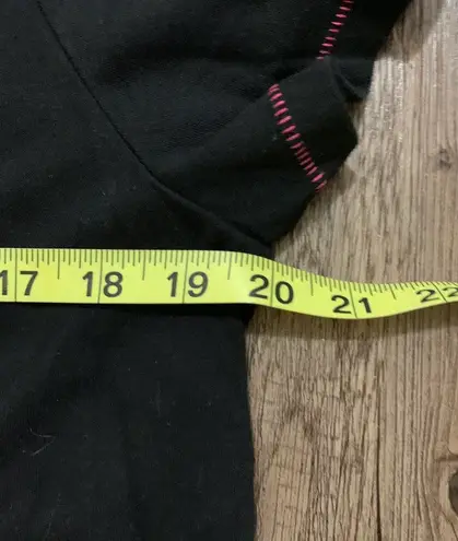 Hue Black Tucan Short Sleeve Large Top