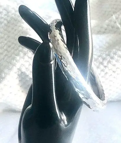 Silpada Sterling Silver Hammered Oval Bangle Bracelet B31117