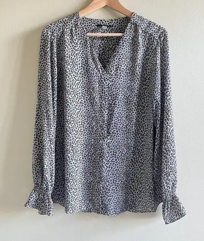 T Tahari  Leopard Print V‎ Neck Button Down Long Sleeve Blouse Top Womens Size L