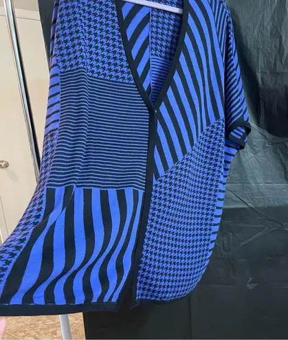 Catherines 14/16W Blue and Black V