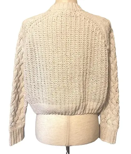 Kendall + Kylie winter white cropped sweater size XS