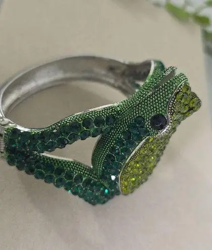 Silver Statement Bracelet Green Cubic Zirconia Frog Clamper Hinge