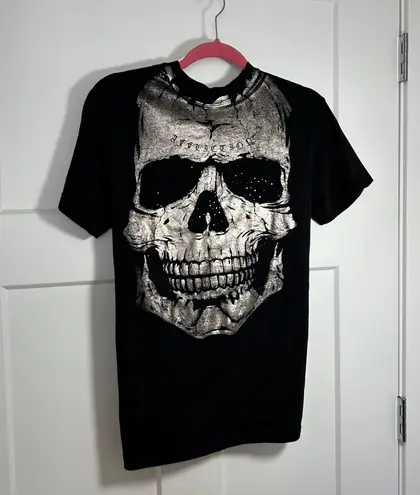 Affliction Small skull t shirt