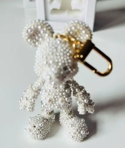 BaubleBar New Disney X  Mickey Mouse Bag Backpack Charm Keychain Ivory Pearl NIB﻿