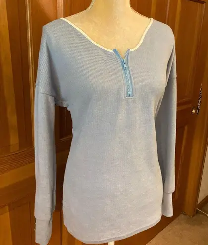 Women’s Periwinkle Colored Pullover. Size Medium Blue