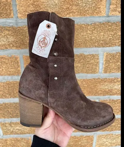 Fiorentini + Baker Beth Boot in Brown Suede 5.5