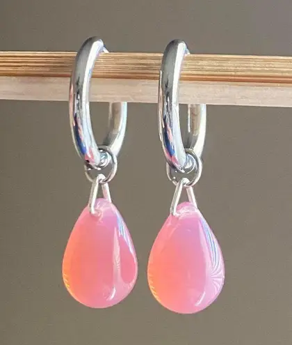 Handmade rose opaline teardrop Czech glass simple minimalist hoop earrings🩷