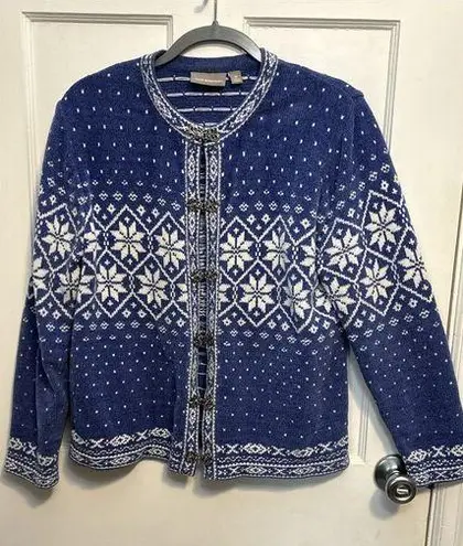 Croft & Barrow Retro Blue Fair Isle Nordic Metal Closure Cardigan  Soft Sweater M