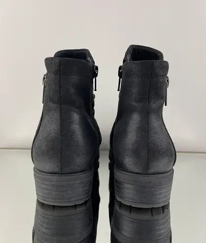 Baretraps Black Oiled Faux Leather Ruched Zipper Detail Yuno Ankle Booties