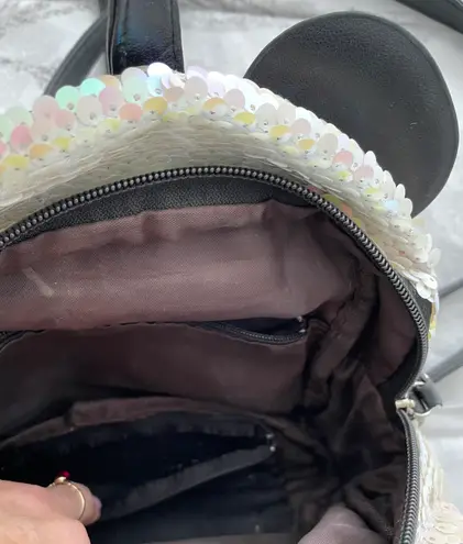 D&R Daren Piju Sequins White and Pink Changing Colors Backpack