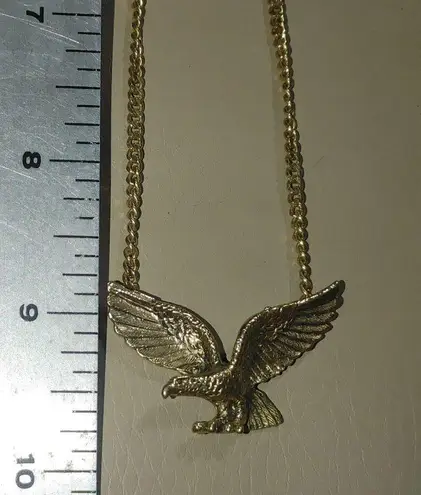 Eagle Flying Pendant 18 Inch Necklace Avon Gold Tone Cuban Style Chain Vintage