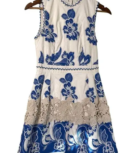 Alexis  Dress Women's XS Farah Blue Floral embroidery & crochet