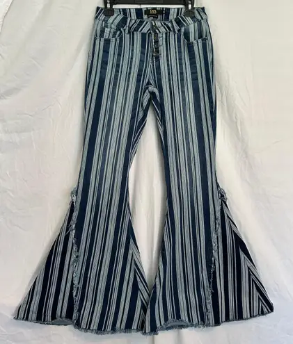 Lucky and Blessed Mid Rise Flare Size 6 Striped Jeans