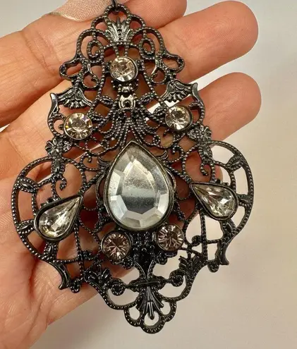 Edwardian style teardrop rhinestone pendant necklace