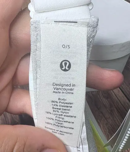 Lululemon Translucent Visor NWT Adjustable One Size (Green White) - Image 10