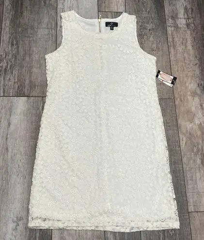 Ronni Nicole NWT  Sleeveless Off White Lace Dress Size Medium