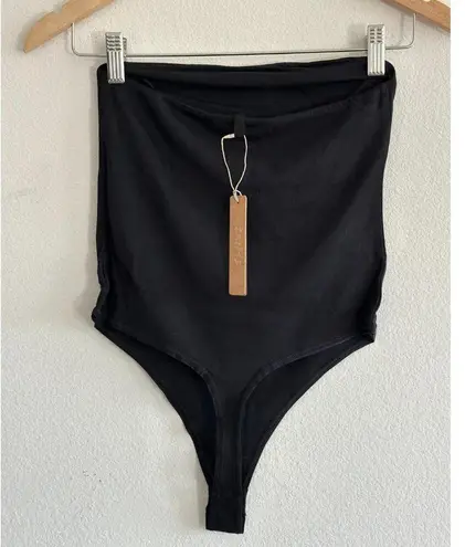 SKIMS Smooth Layers Strapless Bodysuit in Obsidian, Size Medium