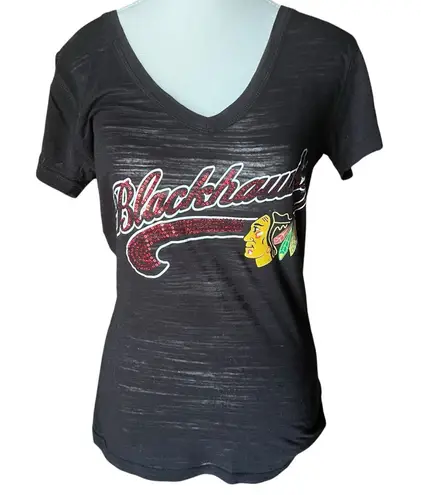 Soft As A Grape Women's S Chicago Blackhawks Stylish Black V-Neck Tee Hockey