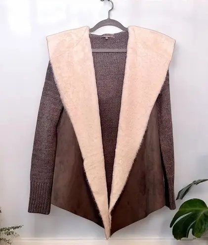 Mia & Tess Sweater. Hooded. Faux Fur/Suede. Grey &White. Open Cardigan.