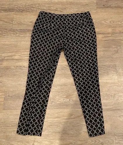 Amanda & Chelsea Black and White Pants