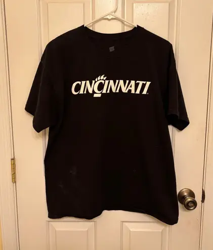 Hanes Cincinnati Bearcats Classic Black  College T-Shirt