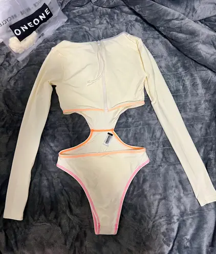 ONEONE Swimwear New Swimwear one-Piece😍