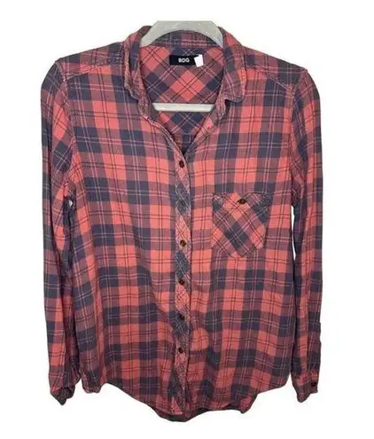 BDG  Women’s Small Petite Long Sleeve Collared Button Down Red and Blue Plaid Top