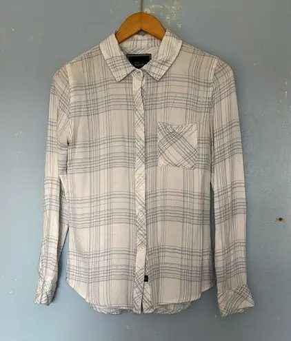 Rails Super Soft Plaid Chest Pocket Long Sleeve Button Down Top