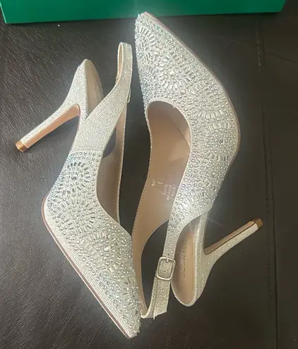 Lauren Lorraine Rachel Silver Shimmer Pointed Toe Embellished Slingback Pumps