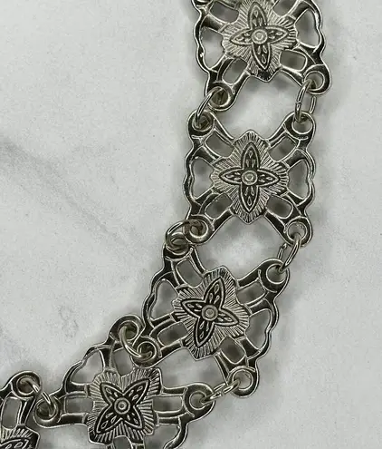 Ornate Silver Tone Flower Chain Belt Double Hook Decorative One Size ✨