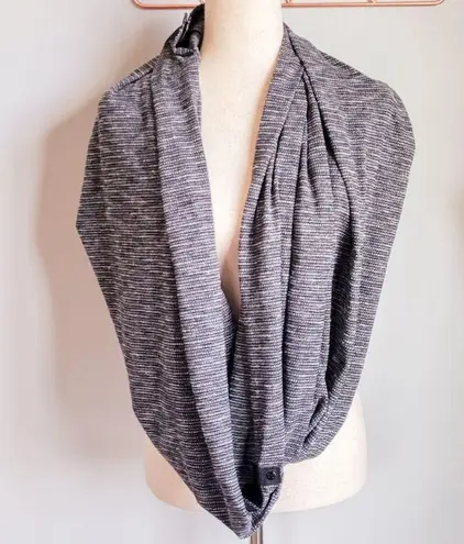 Lululemon , Vinyasa Scarf Coco Pique Black White Customizable Snap Knit Wrap