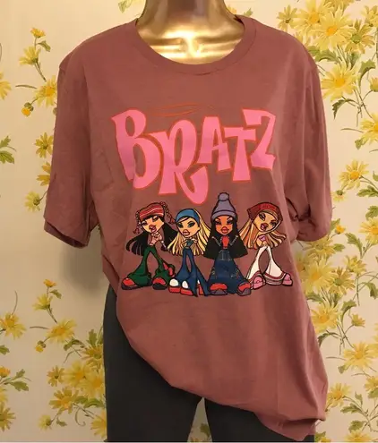 NWOT Bratz Graffiti short sleeve oversized T shirt size XL Size M