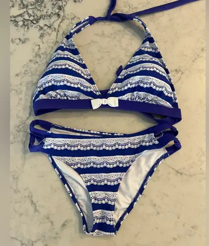 Venus  Two Piece Bathing Suit Swimsuit Size 10 Bikini Purple White Padded EUC