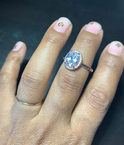 Beverly Hills Boutique Ring… Gold